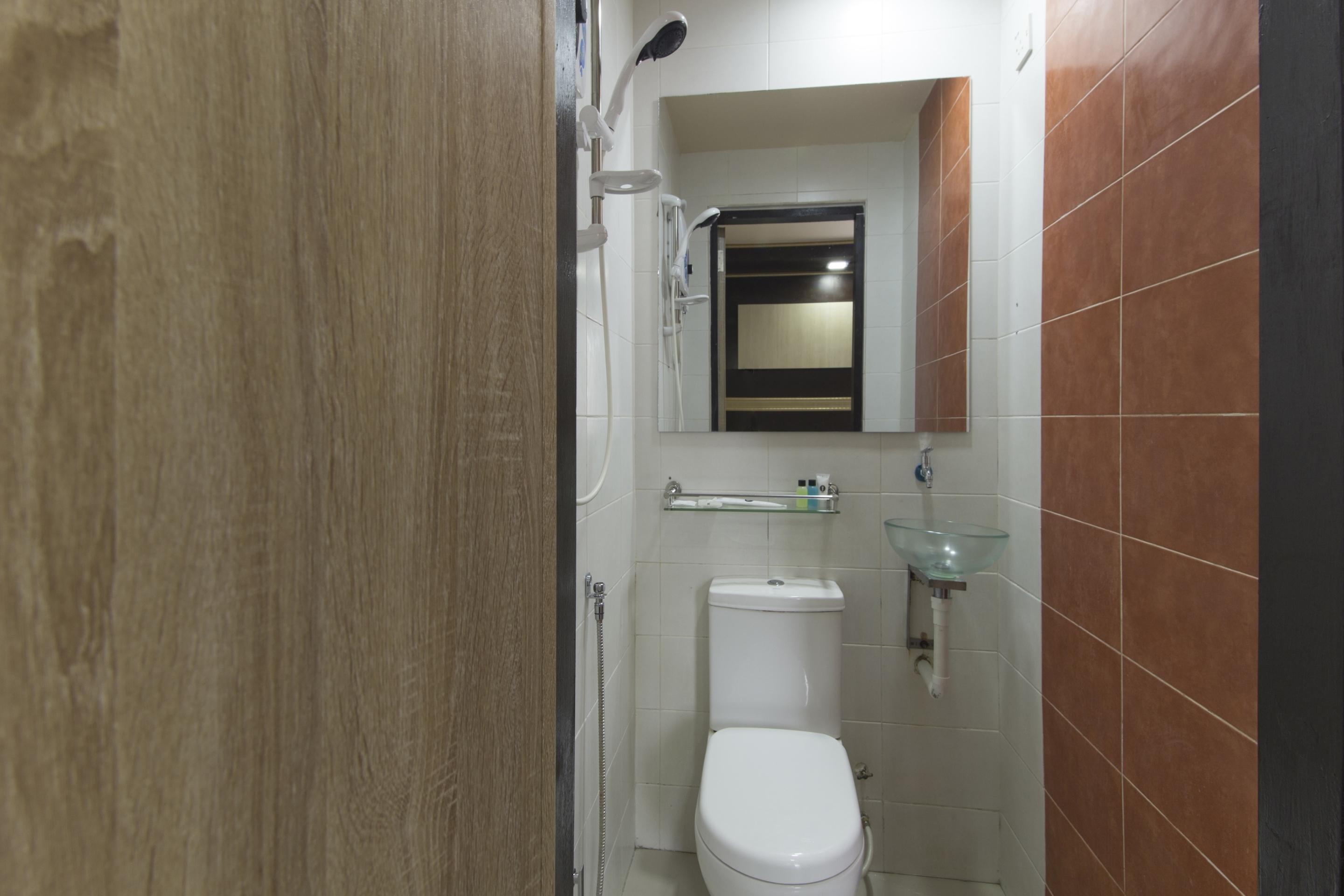 Oyo 697 Niche Valley Hotel Куала-Лумпур Экстерьер фото