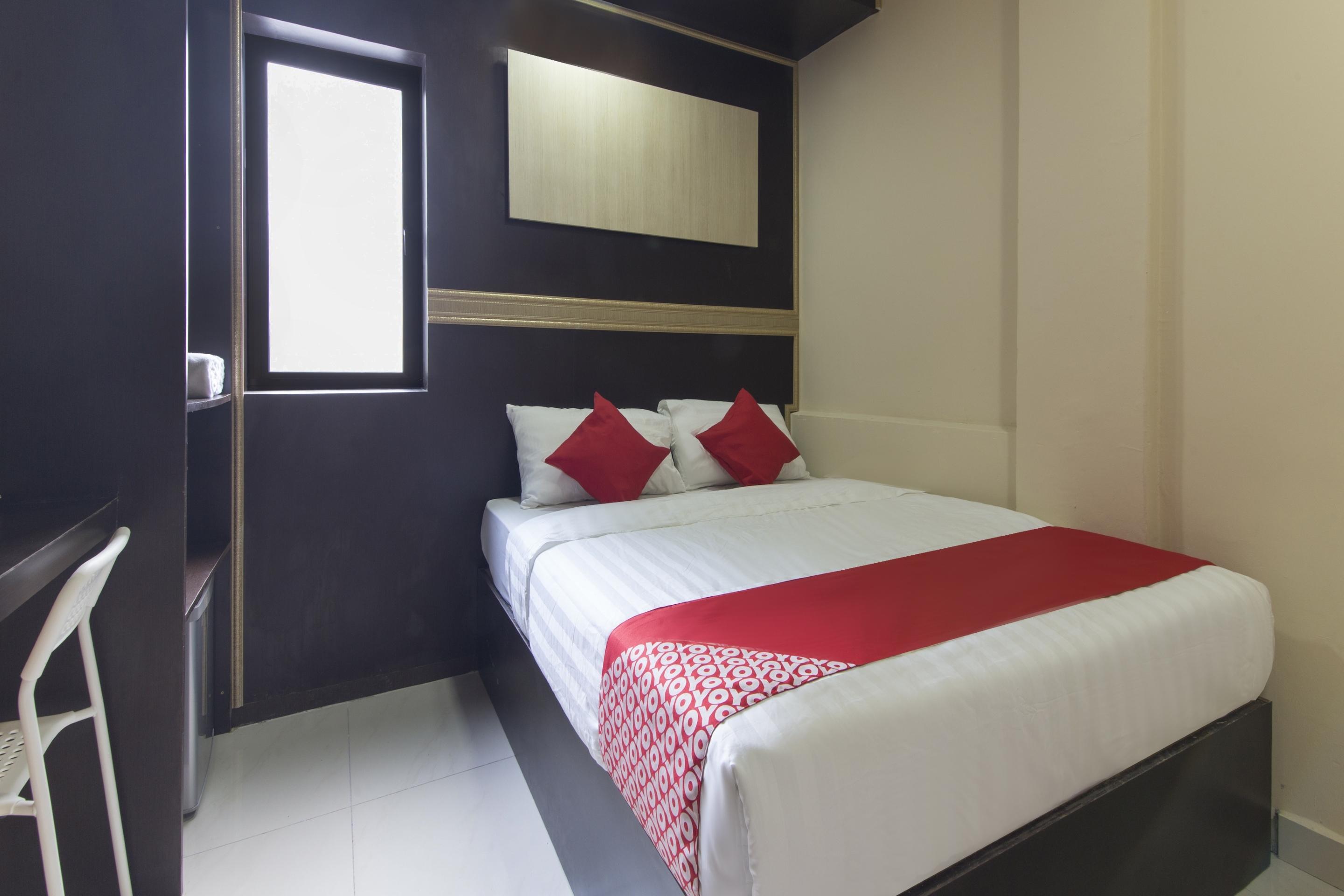 Oyo 697 Niche Valley Hotel Куала-Лумпур Экстерьер фото